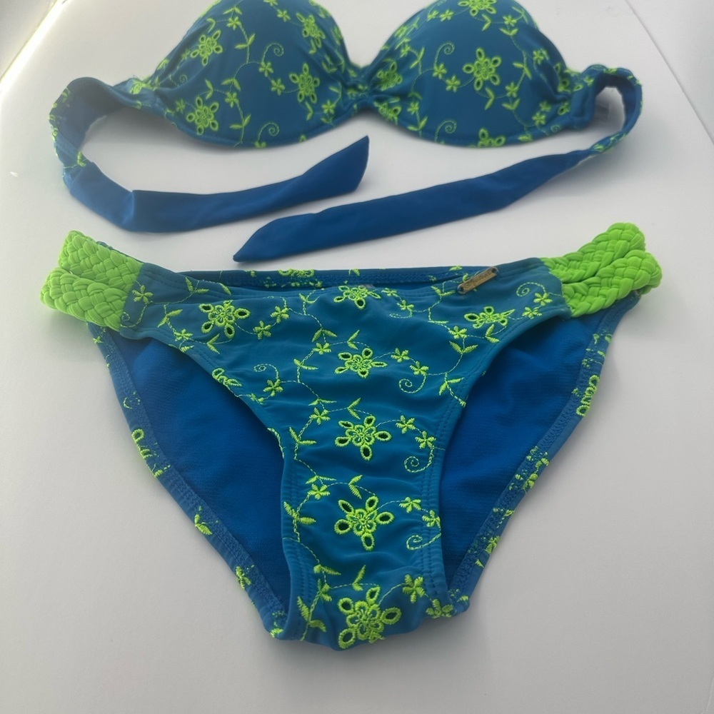 Blue Floral Embroidered Bikini Set with Neon Green Accents Size S